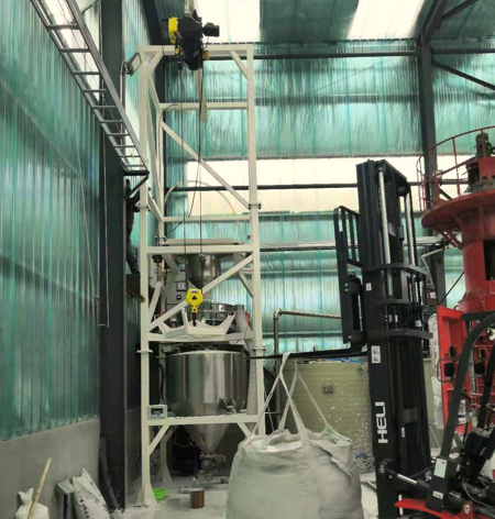 噸袋拆包篩分計(jì)量輸送系統(tǒng)